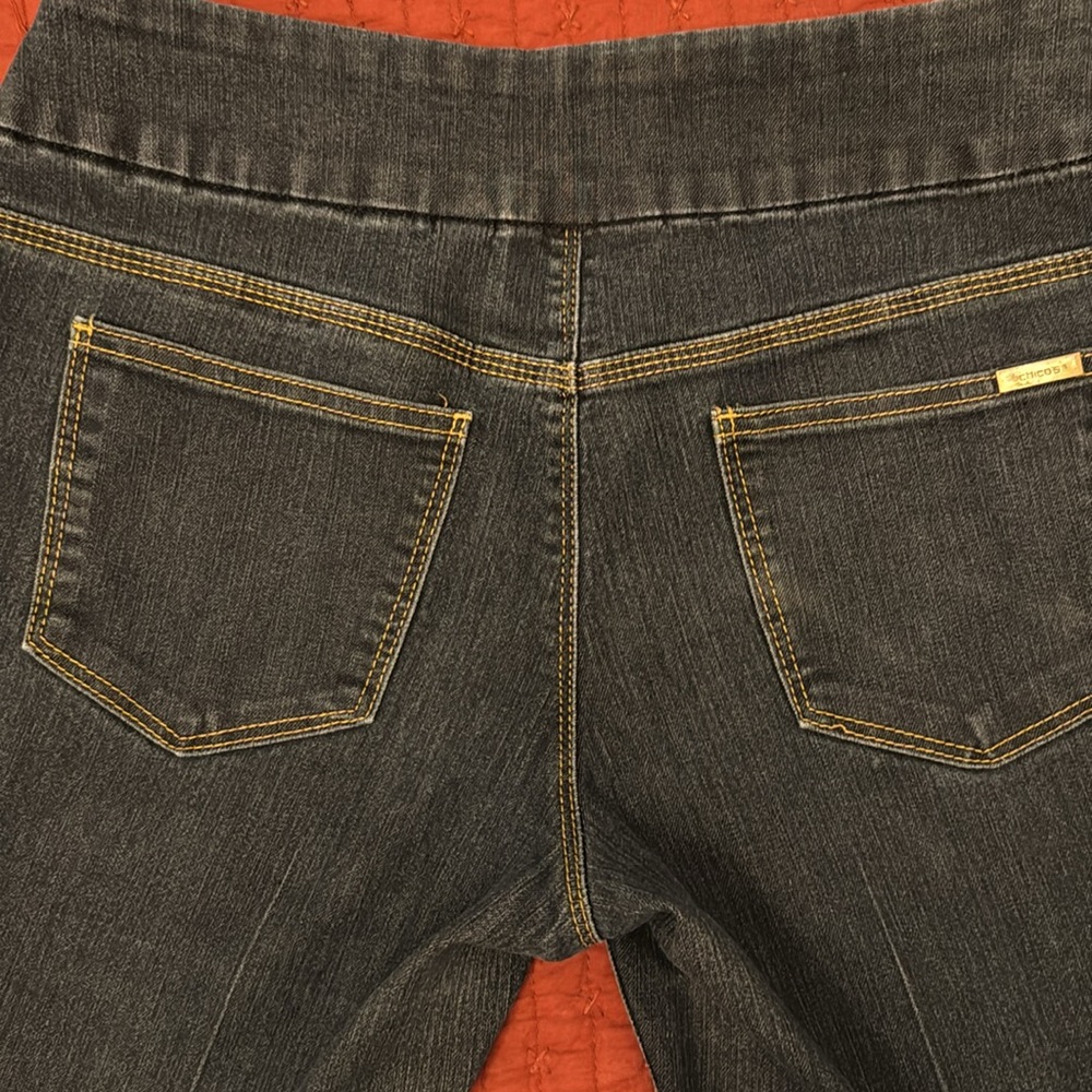 Chico’s So Slimming jeans - Picture 3 of 8